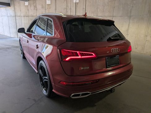 Used 2018 Audi SQ5 Prestige w/ Prestige Package image 3