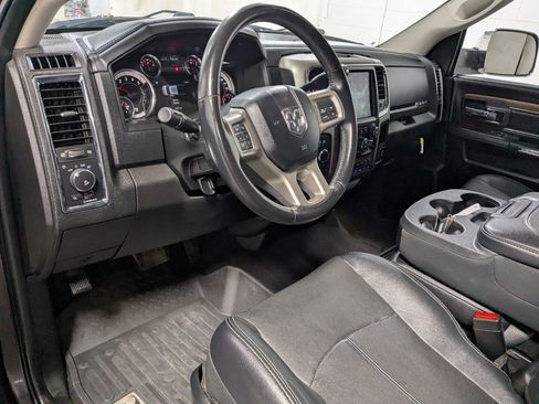 Used 2018 RAM 2500 Laramie AWD/4WD image 12