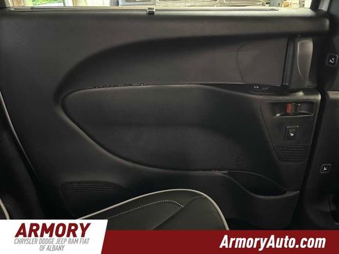 New 2026 Chrysler Pacifica Limited w/ S Appearance Package image 36