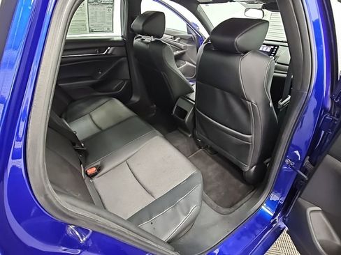 Used 2018 Honda Accord Sport image 31