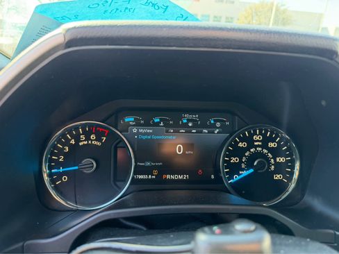 Used 2015 Ford F150 Lariat image 11