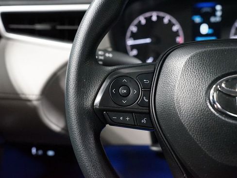 Certified 2025 Toyota Corolla Cross L image 15