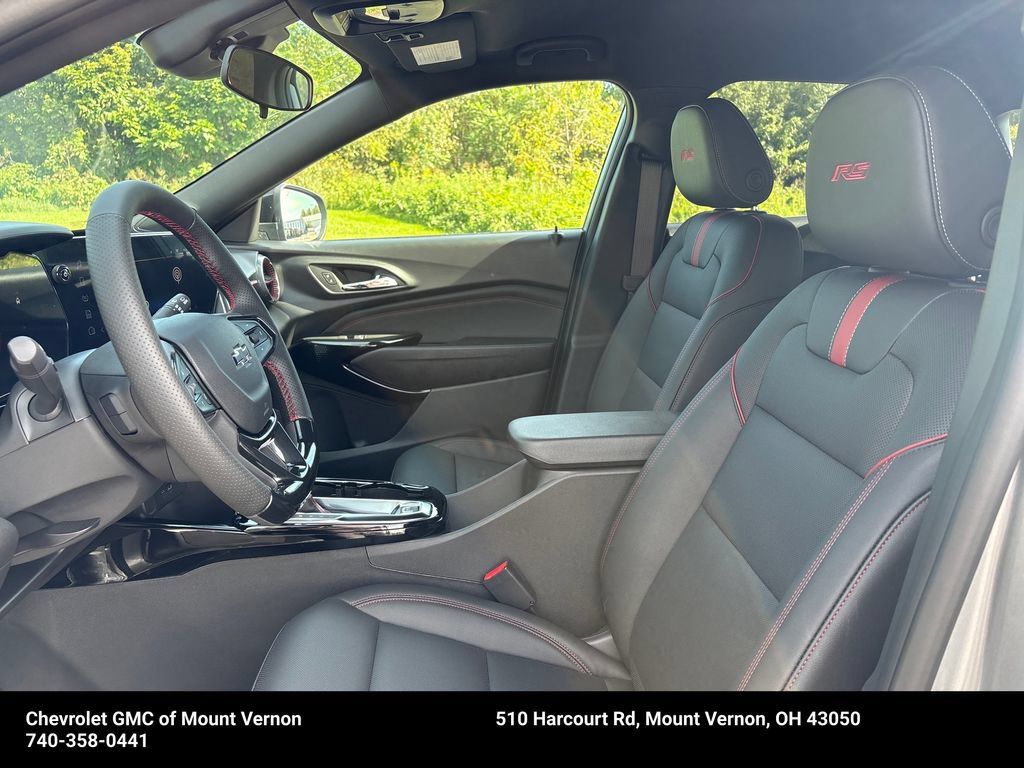New 2026 Chevrolet Trax RS w/ Driver Confidence Package FWD image 11