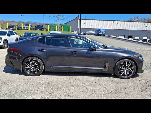 Used 2023 Kia Stinger GT-Line w/ Sun & Sound Package AWD/4WD image 9