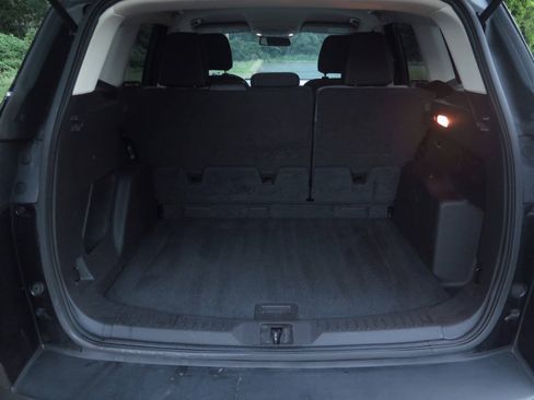 Used 2016 Ford Escape SE w/ Equipment Group 201A FWD image 16