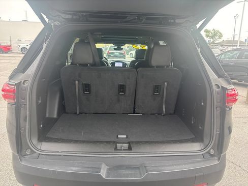 Used 2023 Chevrolet Traverse RS w/ LPO, Floor Liner Package AWD/4WD image 29