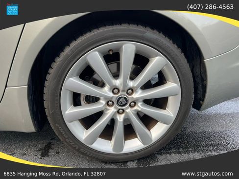 Used 2010 Jaguar XF Premium image 24