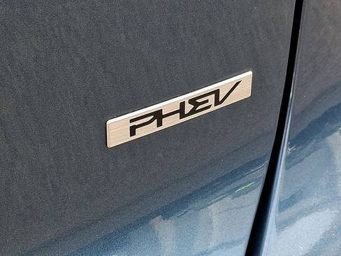 Certified 2024 Kia Niro SX Touring image 31