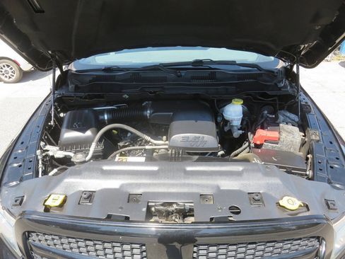 Used 2019 RAM 1500 Express w/ Express Value Package AWD/4WD image 34