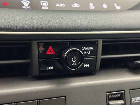 New 2026 Nissan Leaf Platinum+ image 20