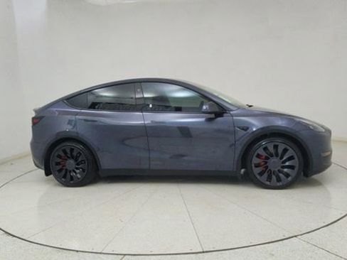 Used 2025 Tesla Model Y Performance image 63