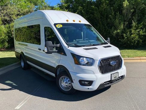 Used 2025 Ford Transit 350 XLT RWD image 1