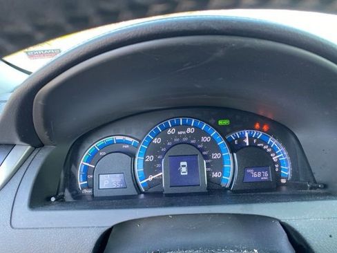 Used 2013 Toyota Camry XLE image 20