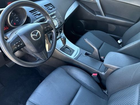 Used 2010 MAZDA MAZDA3 i Touring image 4