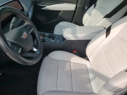 Certified 2024 Cadillac XT4 Sport AWD/4WD image 27
