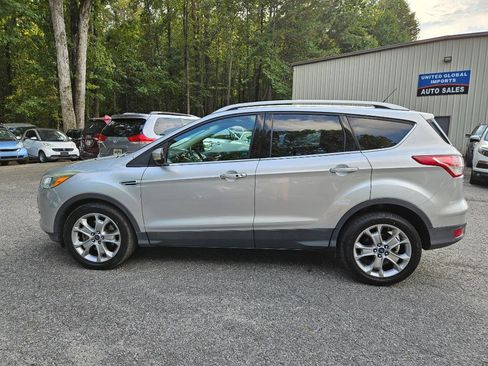 Used 2014 Ford Escape Titanium image 3