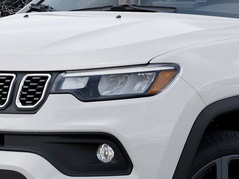 New 2026 Jeep Compass Latitude AWD/4WD image 10