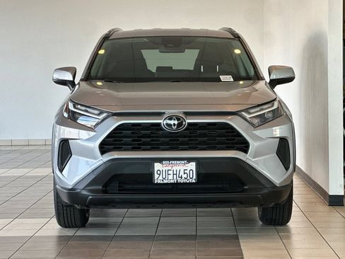 Certified 2025 Toyota RAV4 LE AWD/4WD image 9