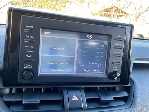 Used 2019 Toyota RAV4 LE image 31