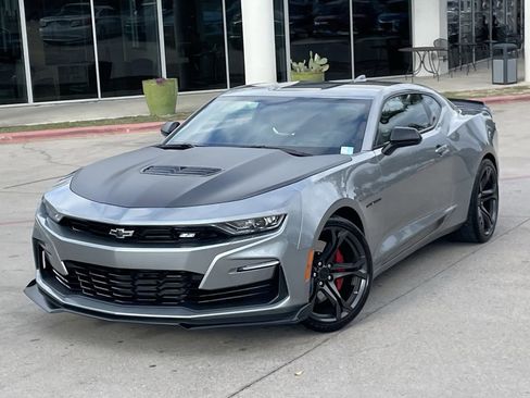 Used 2023 Chevrolet Camaro SS image 9