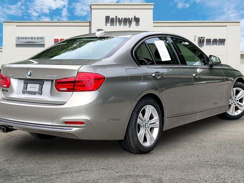 Used 2016 BMW 328i xDrive Sedan AWD/4WD image 2