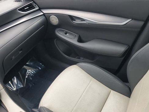 Used 2022 INFINITI QX55 Essential w/ Proassist Package image 13