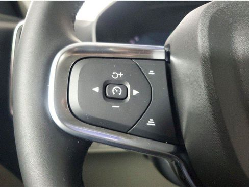 Certified 2026 Volvo XC40 B5 Plus w/ Protection Package Premier AWD/4WD image 22
