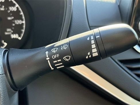 Used 2022 Nissan Altima 2.5 S image 33