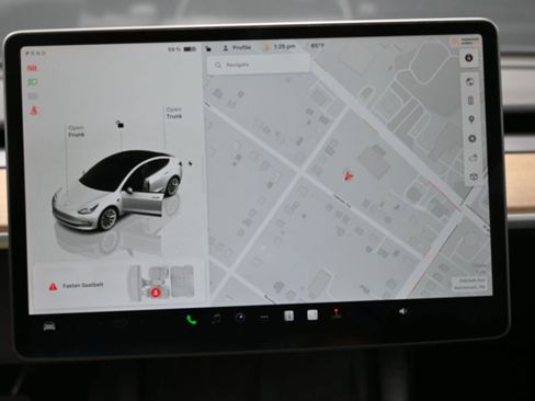 Used 2023 Tesla Model 3 Standard Range RWD image 24