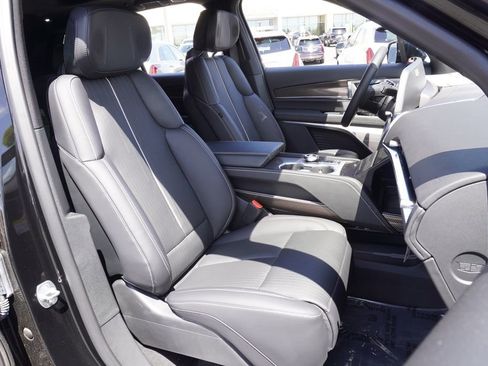 New 2026 Cadillac Vistiq Luxury image 12