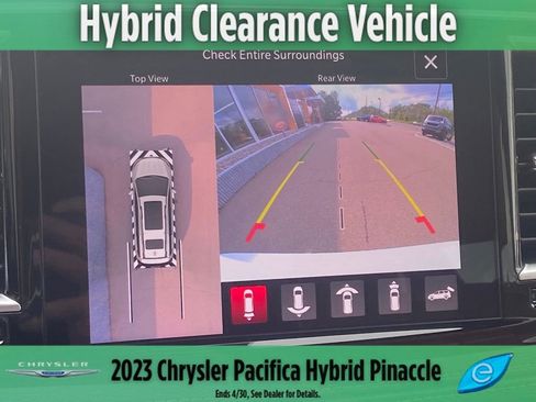 New 2023 Chrysler Pacifica Pinnacle image 30