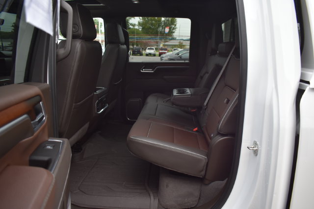 Used 2025 GMC Sierra 2500 Denali w/ Denali Reserve Package AWD/4WD image 37