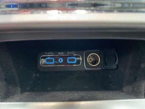 Used 2020 Jeep Grand Cherokee Overland image 28