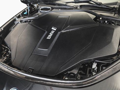 Used 2023 BMW i7 xDrive60 w/ Executive Package 2 image 43