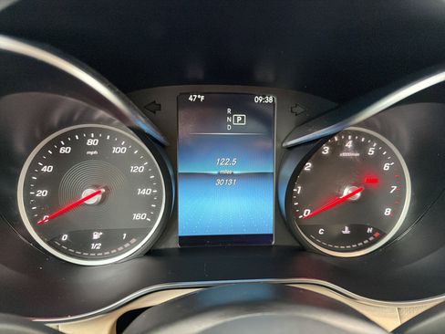 Used 2022 Mercedes-Benz GLC 300 4MATIC image 16