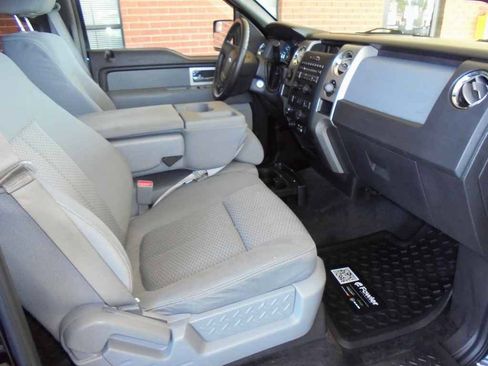 Used 2011 Ford F150 XLT w/ XLT Chrome Pkg AWD/4WD image 8