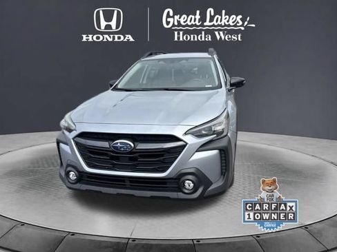 Used 2024 Subaru Outback Premium AWD/4WD image 2