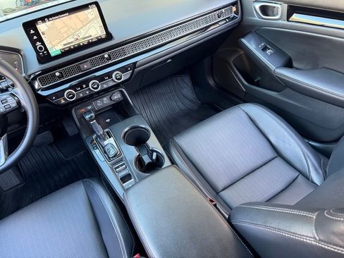 Used 2023 Honda Civic Touring image 13