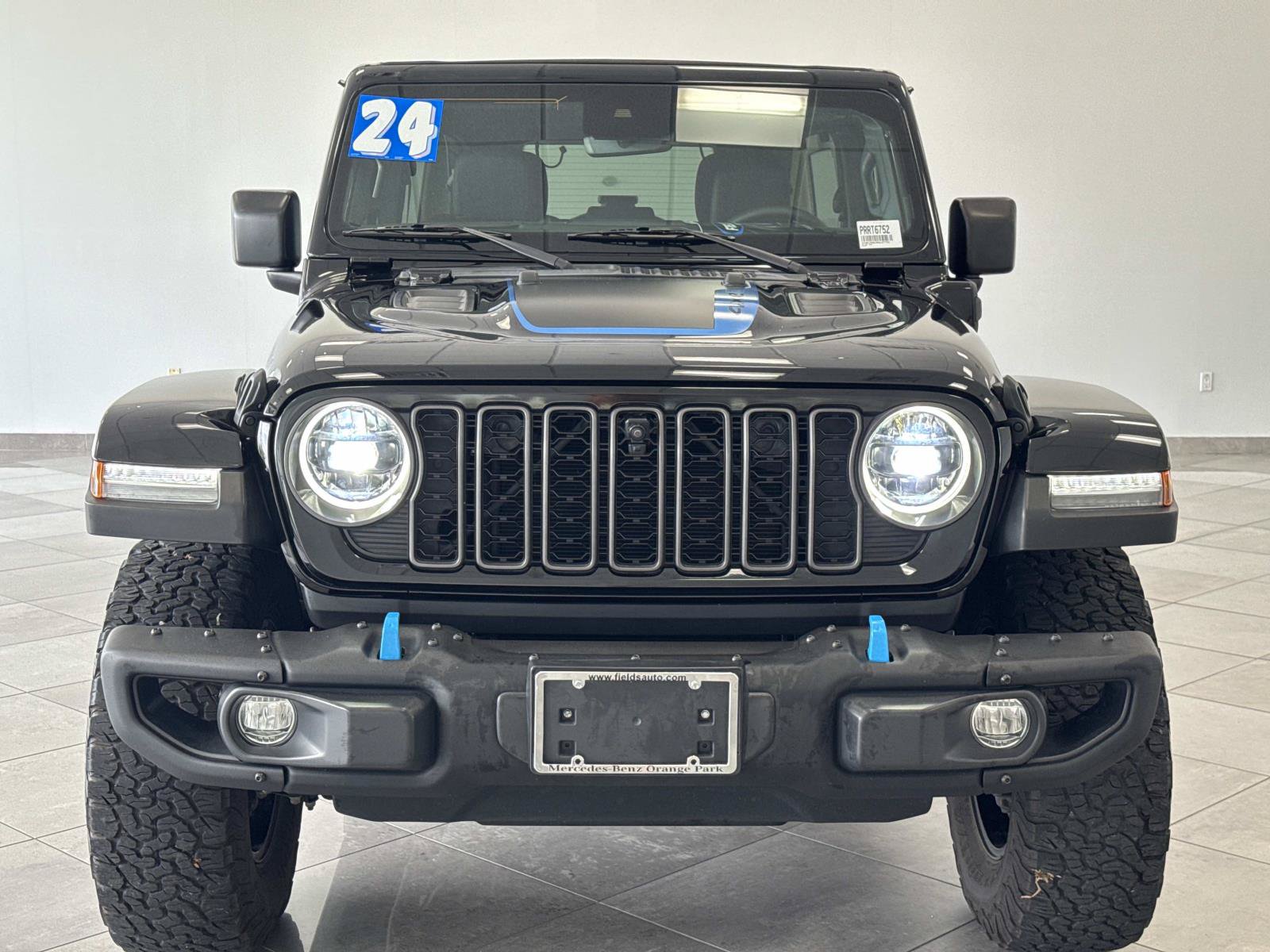 Used 2024 Jeep Wrangler Unlimited Rubicon 4xe AWD/4WD image 29