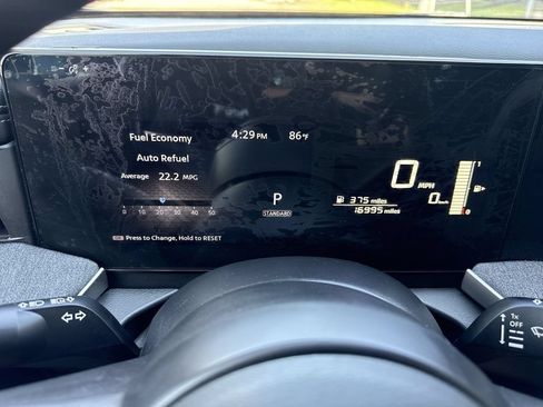 Used 2025 Nissan Kicks SV w/ Charging Package AWD/4WD image 10