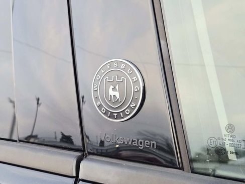 Used 2024 Volkswagen Tiguan Wolfsburg Edition image 18