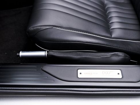 Used 2016 Aston Martin DB9 GT RWD image 56