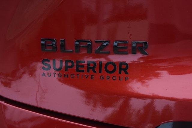 Used 2025 Chevrolet Blazer RS FWD image 7