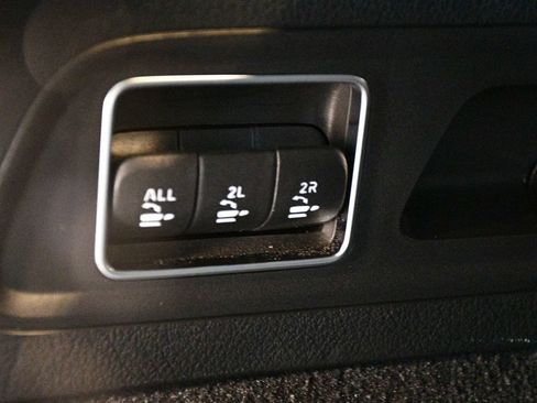 Used 2025 Mercedes-Benz GLS 63 AMG 4MATIC image 86