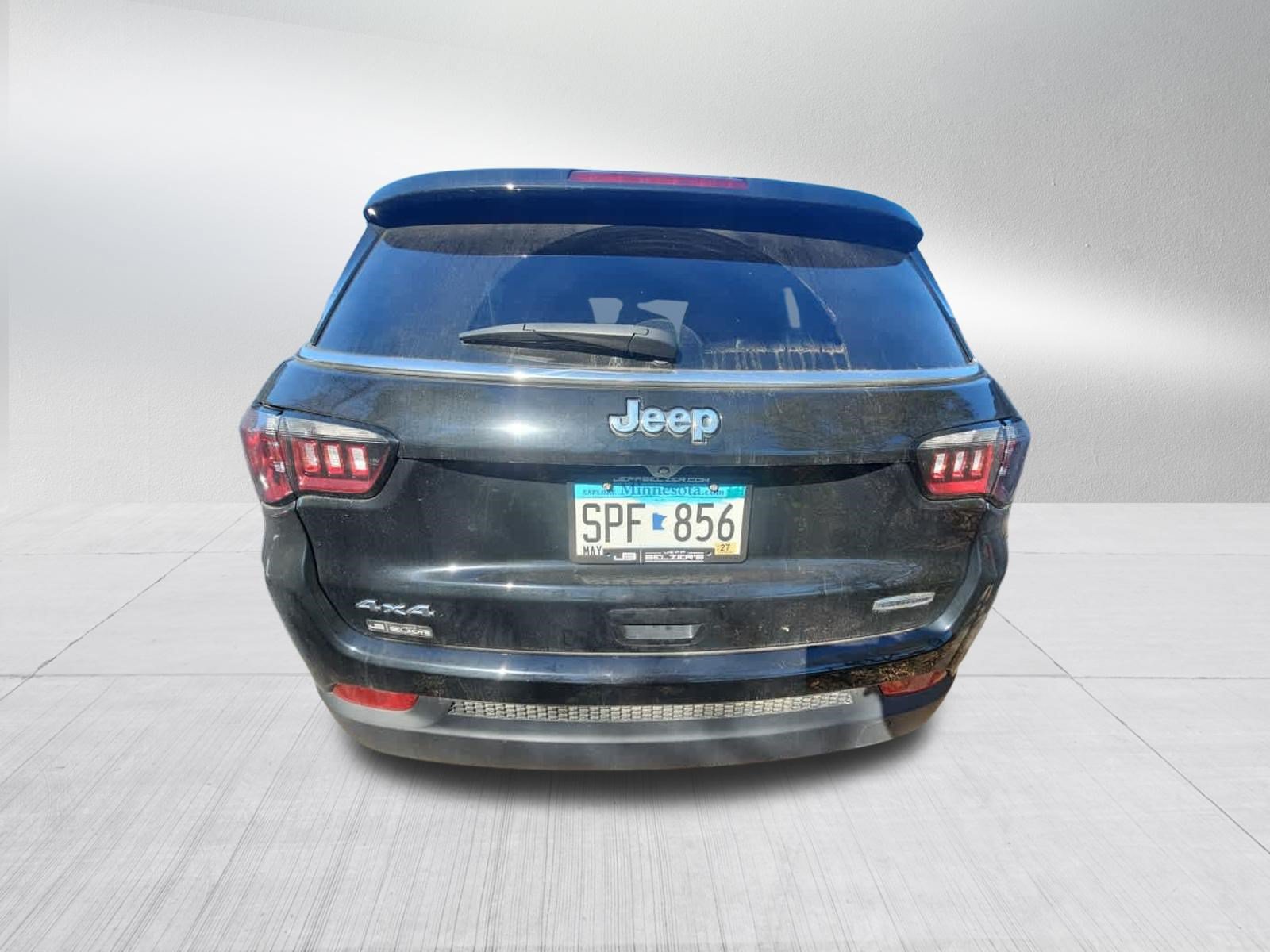 Used 2025 Jeep Compass Latitude w/ Convenience Group AWD/4WD image 5