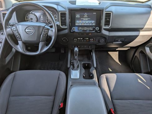 Certified 2024 Nissan Frontier SV w/ SV Convenience Package AWD/4WD image 9