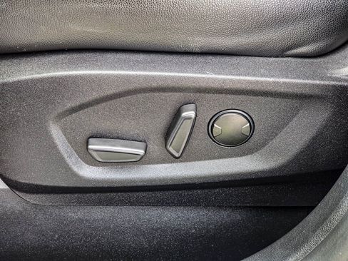 Used 2024 Ford Edge Titanium image 15