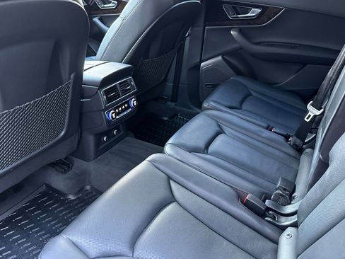 Used 2018 Audi Q7 3.0T Prestige image 15