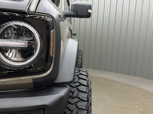 Used 2025 Ford Bronco Outer Banks AWD/4WD image 13
