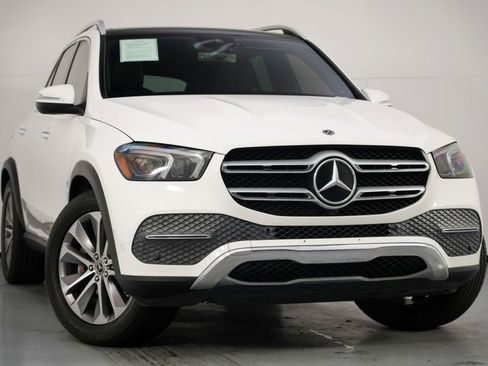 Used 2020 Mercedes-Benz GLE 350 4MATIC w/ Premium Package image 2